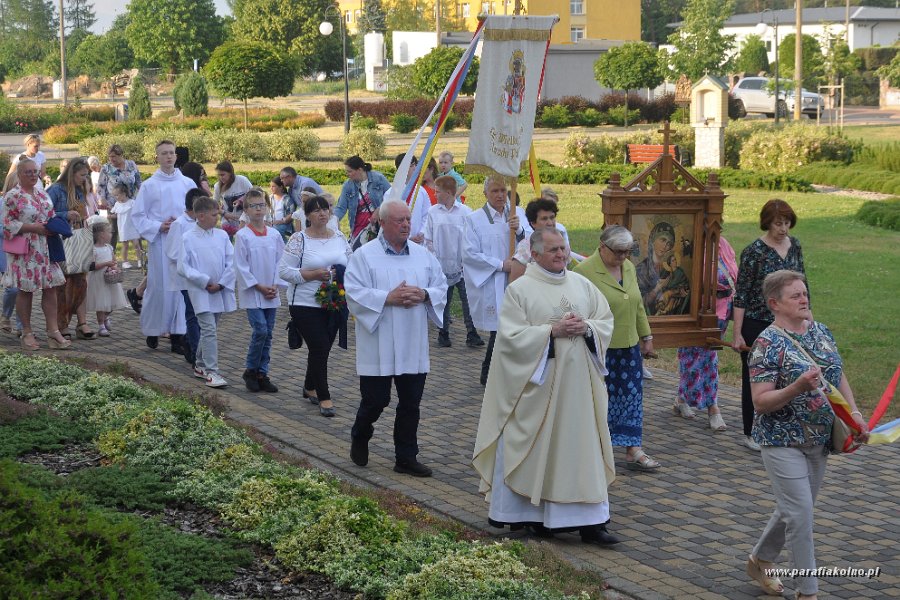 53 Procesja eucharystyczna.jpg